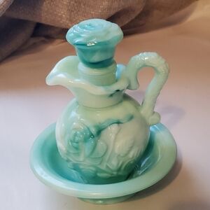 VINTAGE AVON JADEITE MILK GLASS PITCHER W/STOPPER SAUCER. 1970
